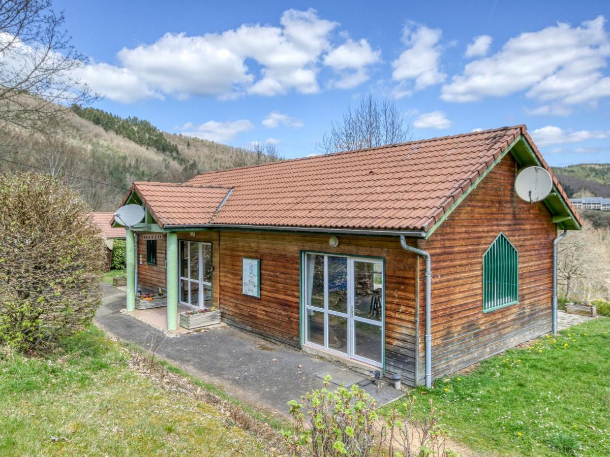 Vacanceole - Les Chalets De La Chazotte Saint-Jacques-dʼAmbur Exterior foto