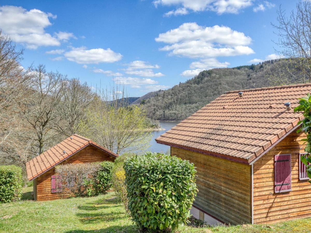 Vacanceole - Les Chalets De La Chazotte Saint-Jacques-dʼAmbur Exterior foto