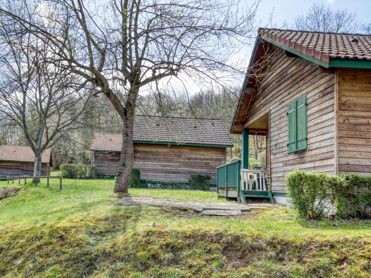 Vacanceole - Les Chalets De La Chazotte Saint-Jacques-dʼAmbur Exterior foto