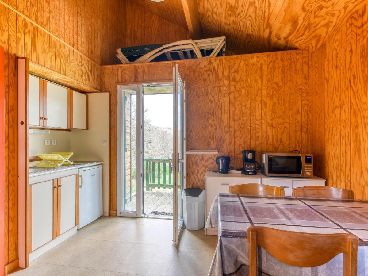 Vacanceole - Les Chalets De La Chazotte Saint-Jacques-dʼAmbur Exterior foto