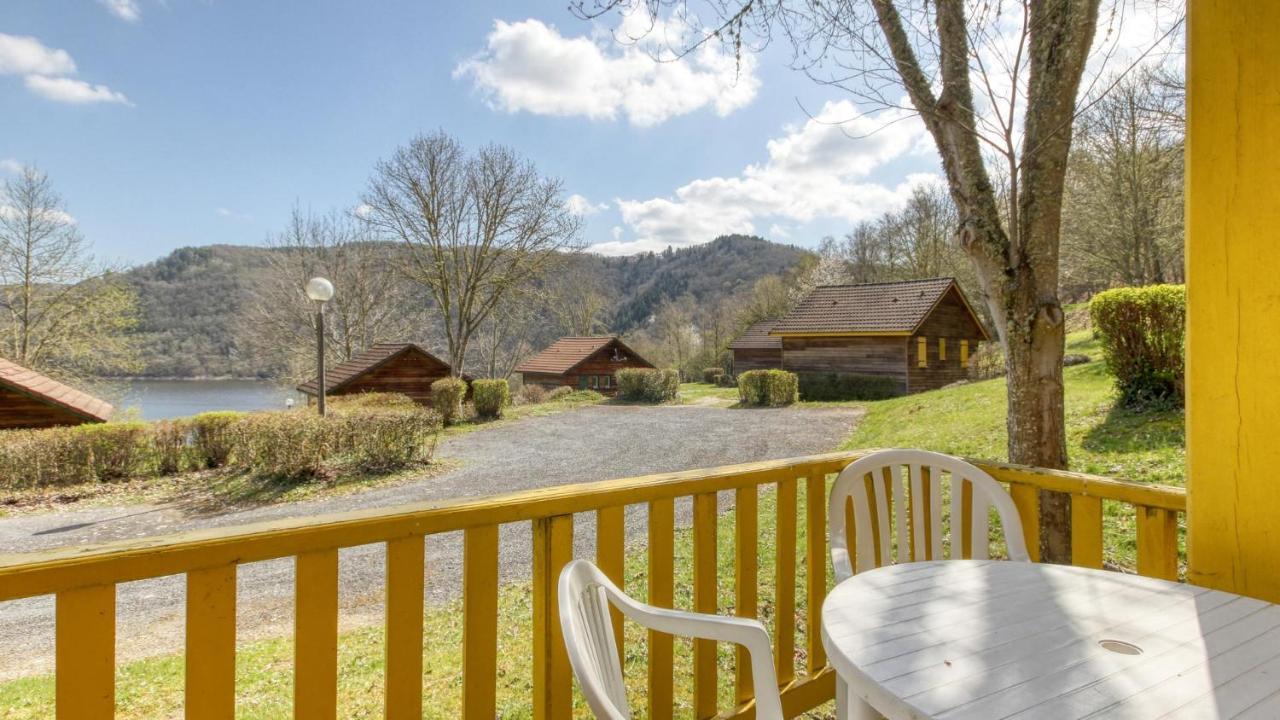 Vacanceole - Les Chalets De La Chazotte Saint-Jacques-dʼAmbur Exterior foto
